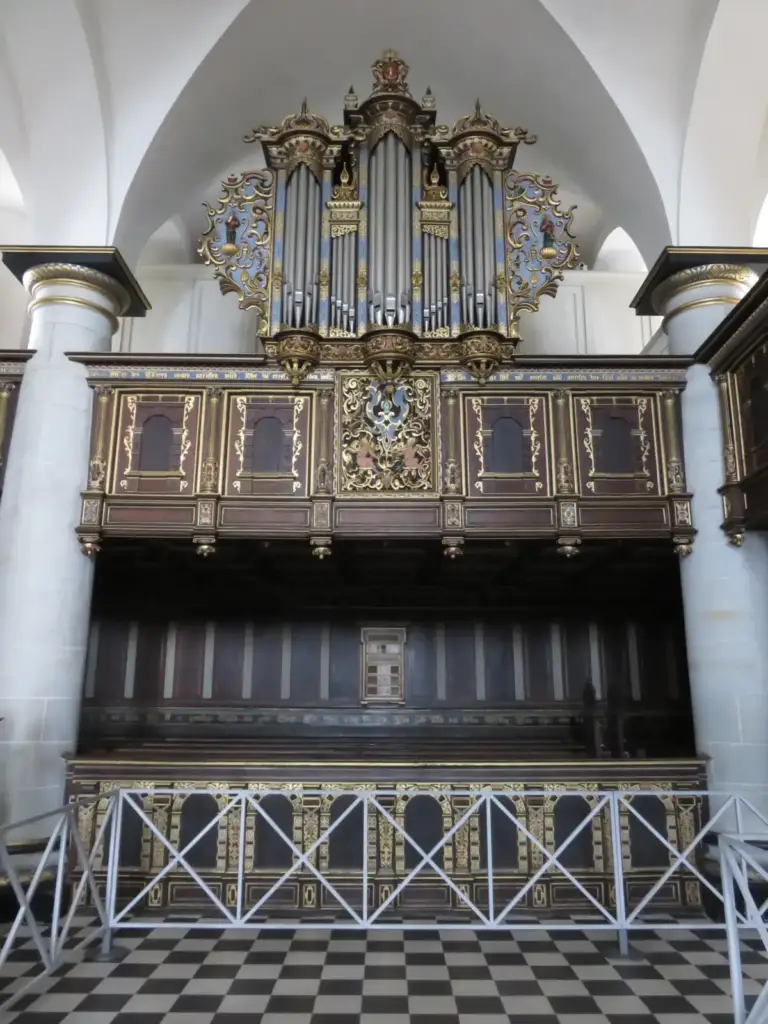 Orglet og træudsmykningen i Kronborg Slotskirke